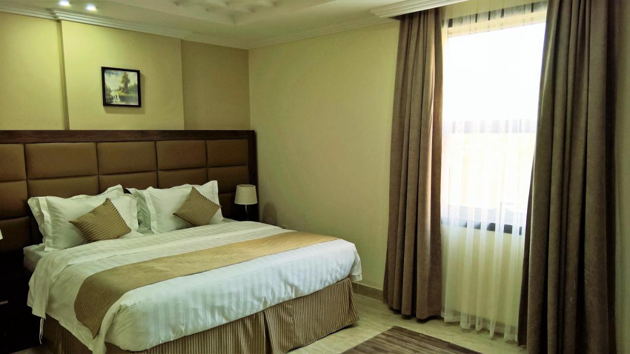 Gold Palace Serviced Apartments Jeddah Exterior photo